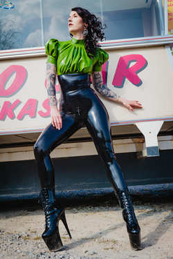 Image #222049 (fetish): latex