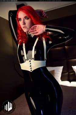 Image #188917 (fetish): latex, redhead