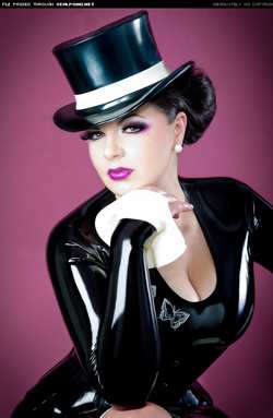 Image #42704 (fetish): latex