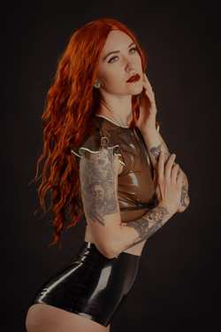 Image #217619 (fetish): latex, redhead
