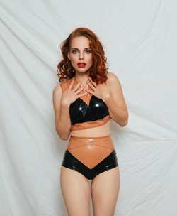 Image #287495 (fetish): latex, redhead