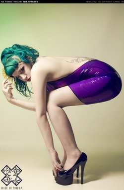 Image #25372 (fetish): latex