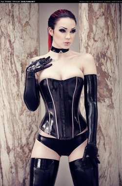 Image #127354 (fetish): latex, starfucked