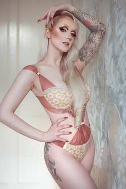 Image #201035 (fetish): latex