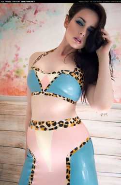 Image #139726 (fetish): latex