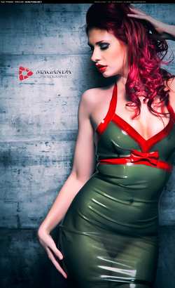 Image #117695 (fetish): latex, redhead