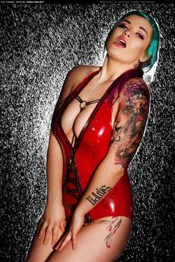 Image #85925 (fetish): latex, wet