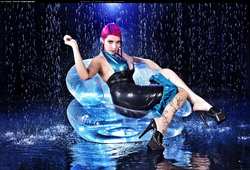 Image #52327 (fetish): latex, wet