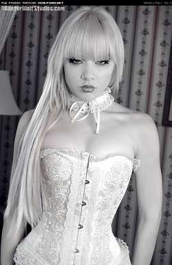 Image #7297 (grlz): blonde, corset, mosh