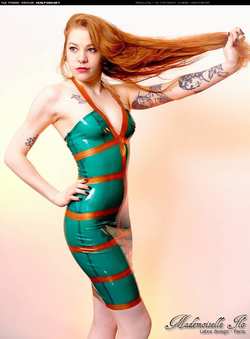 Image #157012 (fetish): latex, redhead