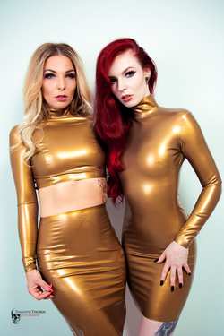 Image #207627 (fetish): latex, redhead