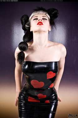 Image #17631 (fetish): latex, mosh