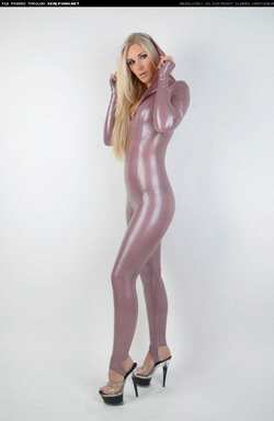 Image #42499 (fetish): latex