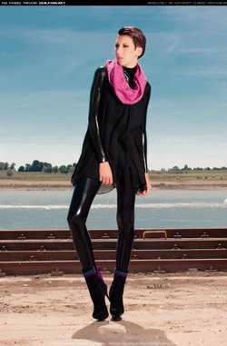Image #38303 (fetish): latex