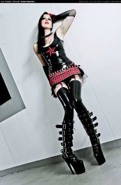 Image #44204 (fetish): latex