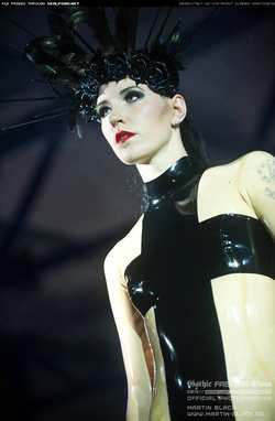Image #124409 (fetish): latex