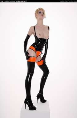 Image #18545 (fetish): latex, tits
