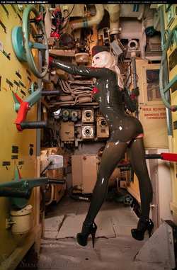 Image #51687 (fetish): latex, susan wayland