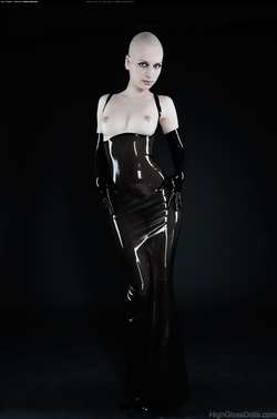 Image #129077 (fetish): high gloss dolls, latex, tits