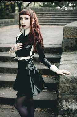 Image #152111 (fetish): latex, redhead