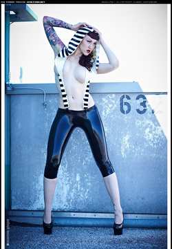 Image #25392 (fetish): latex