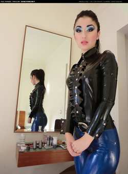 Image #46673 (fetish): latex, marilyn yusuf
