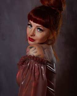 Image #222956 (fetish): latex, redhead