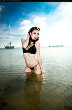 Image #44933 (fetish): latex, wet