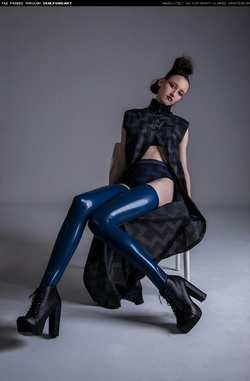 Image #42658 (fetish): latex