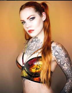 Image #189518 (fetish): latex, redhead
