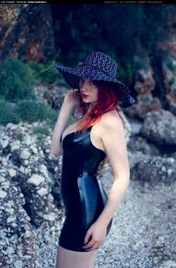 Image #117637 (fetish): latex, redhead