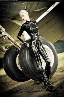 Image #47172 (fetish): latex