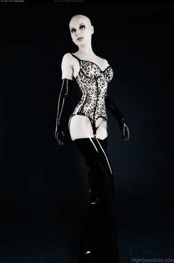 Image #129085 (fetish): high gloss dolls, latex