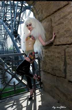 Image #35779 (fetish): latex