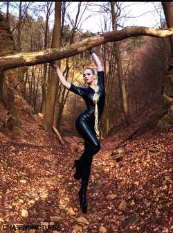 Image #146330 (fetish): latex