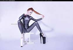 Image #146350 (fetish): latex, redhead