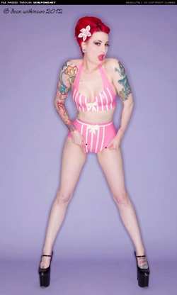 Image #38383 (fetish): latex